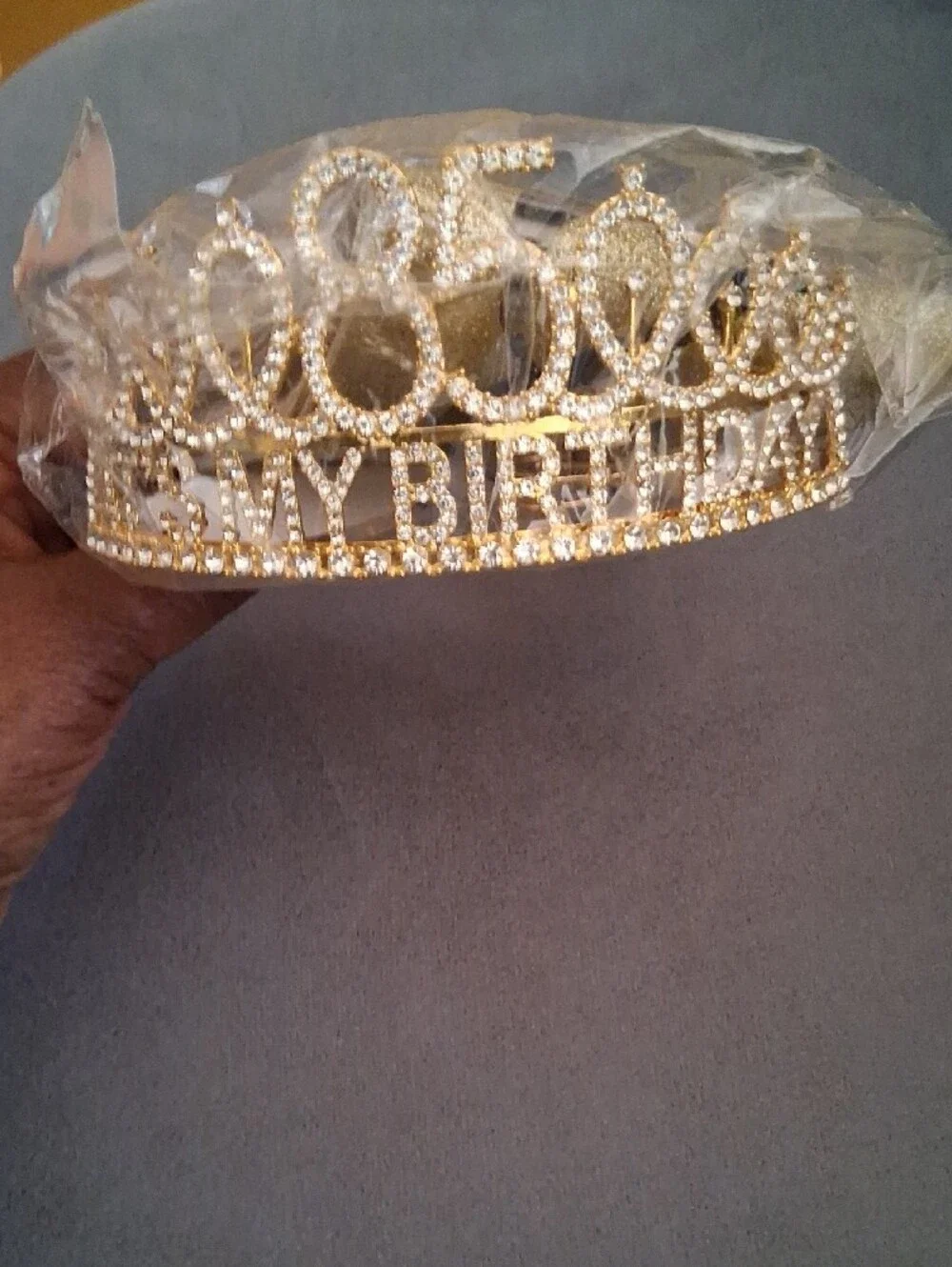 Gold Glitter '85' Decorative Banner/Tiara Accent Set